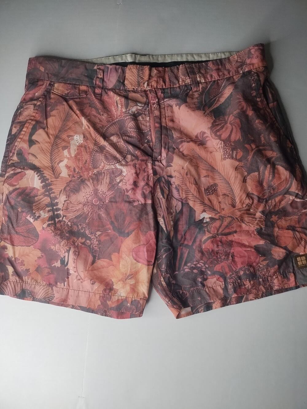 Insight Shorts Mens 36w (Missing Latch)